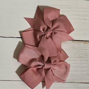 3in Aligator Clip bows